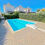 Gorgona Seafront Villas 3 Bedroom With Private Swimming Pool