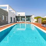 Seafront Villa Cecelia By Ruidoso Luxury