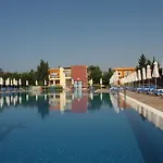 Panas Holiday Village