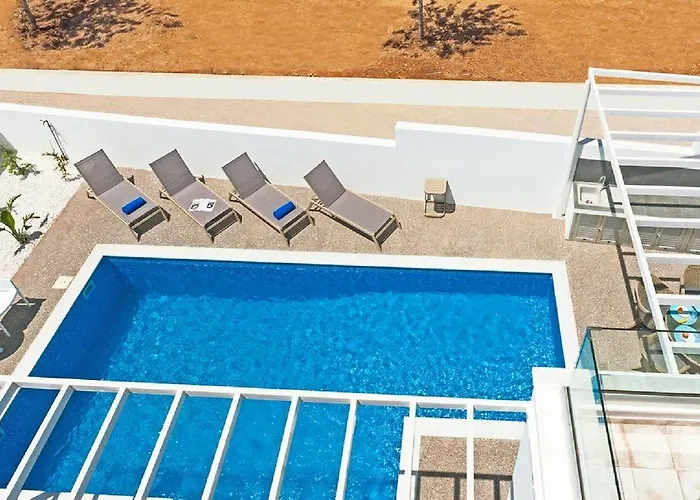 Katalina Apartments