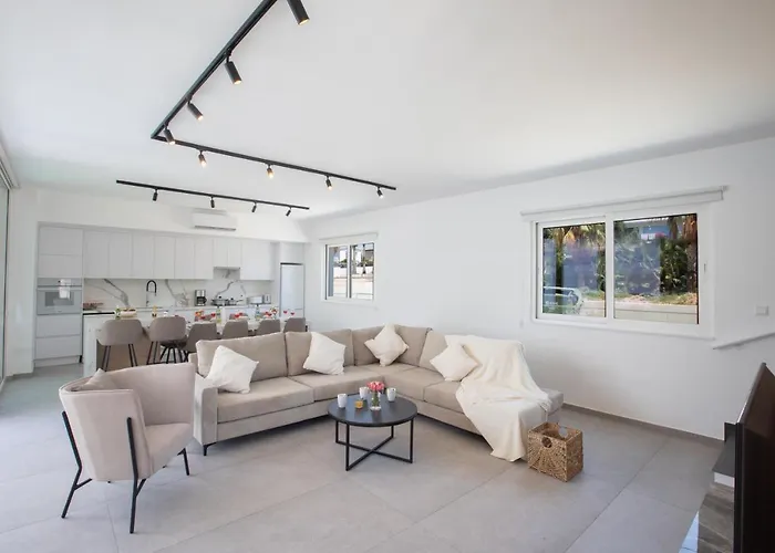 Kube Luxury Villas