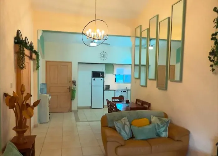 Bar Street Apartment