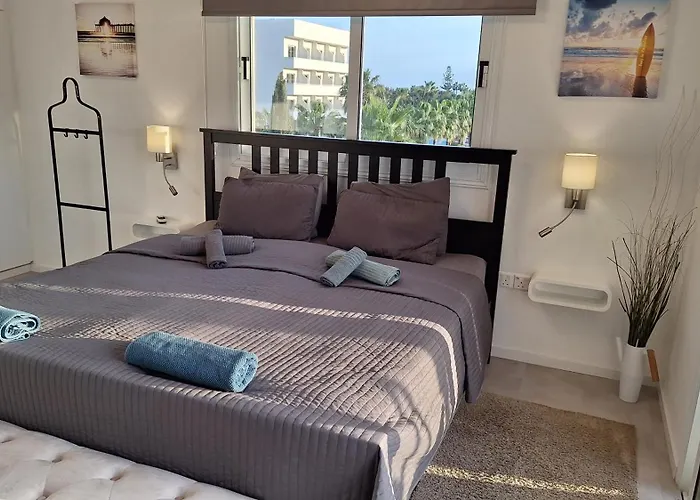 Paradi Nissi Golden Sands Apartment