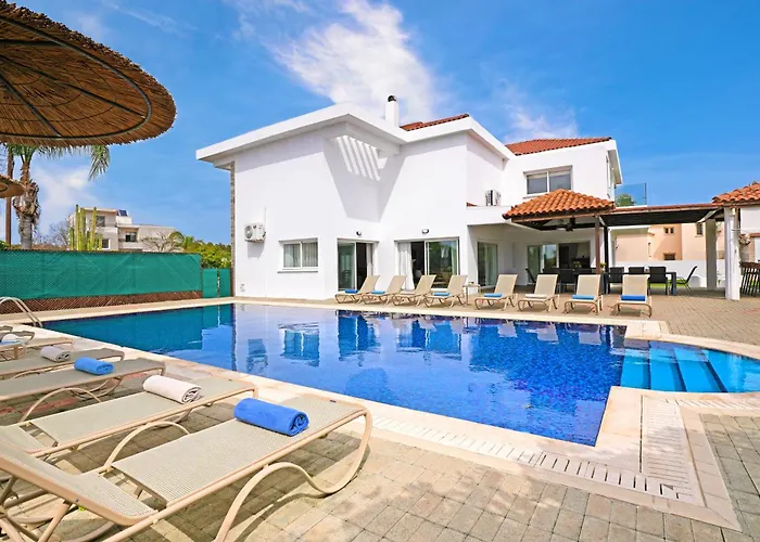 Nissi Diamond Mansion