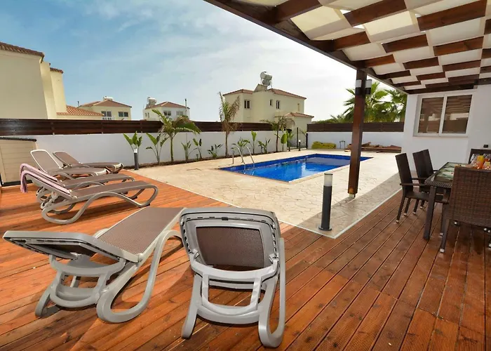 Nissi Palms Villa