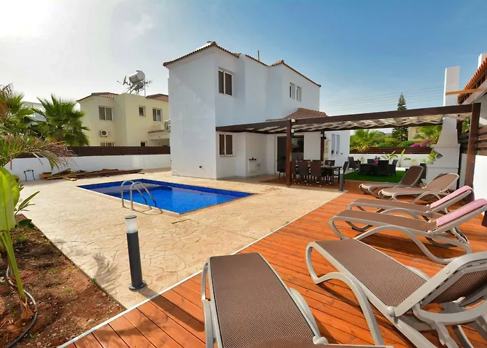 Nissi Palms Villa