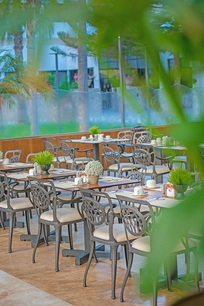Adams & (adults Only) 5* Ayia Napa