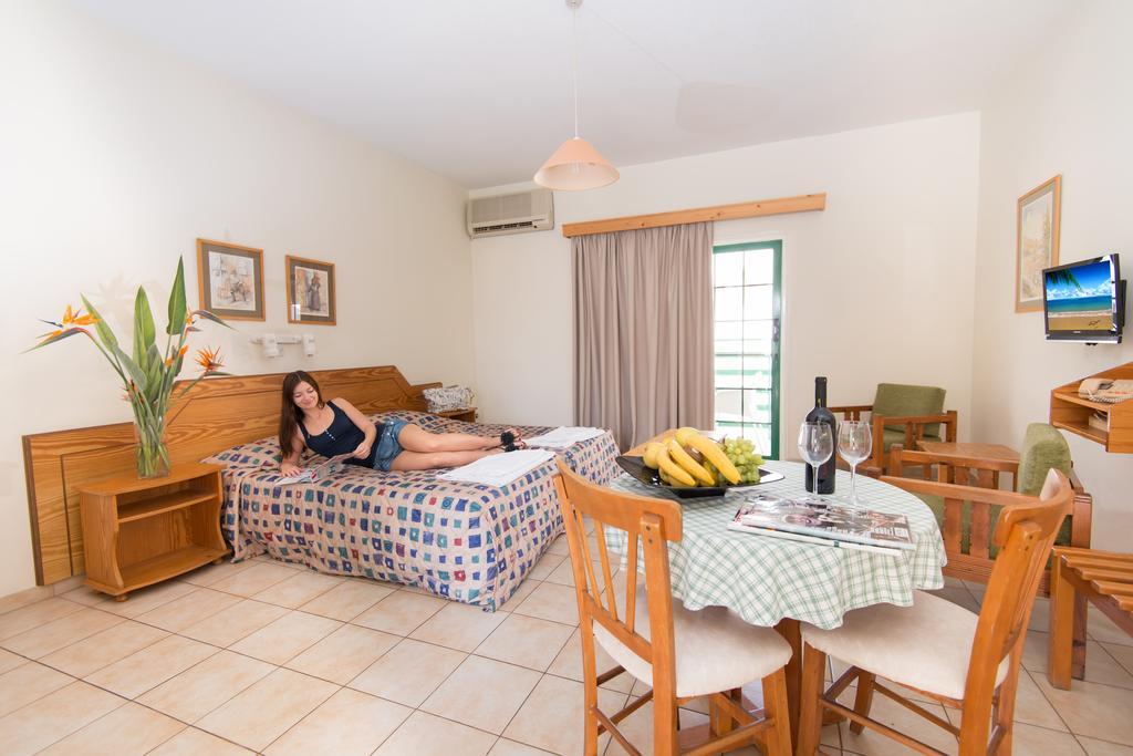 Eligonia Aparthotel
