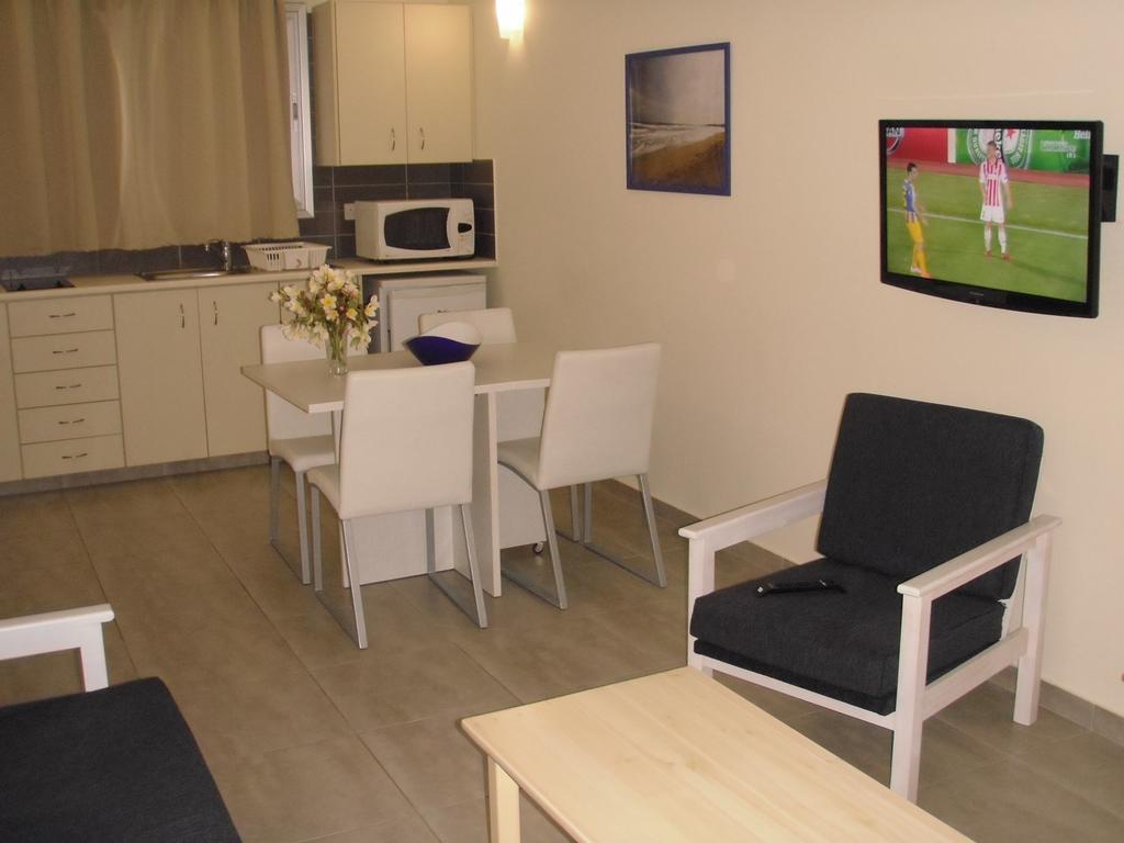 Eligonia Aparthotel