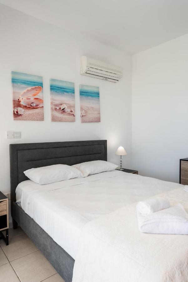 Villa Sea Front Oceanus H3 By Ezoria
