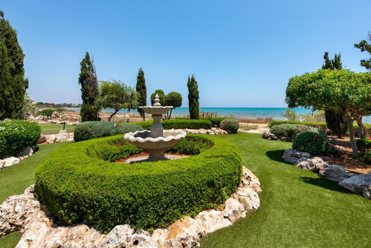 Sea Front Oceanus H3 By Ezoria Villa