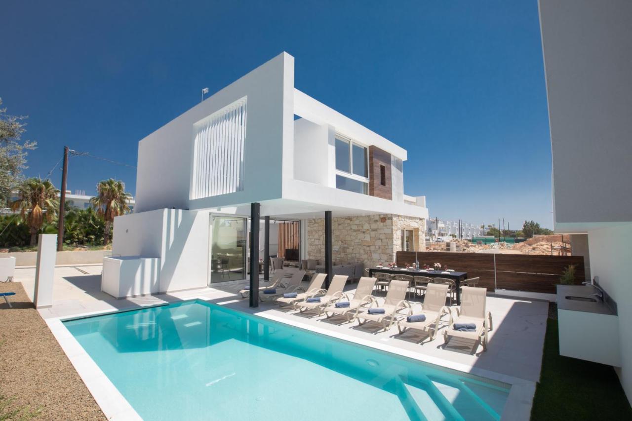 Kube Luxury Pousada Agia Napa