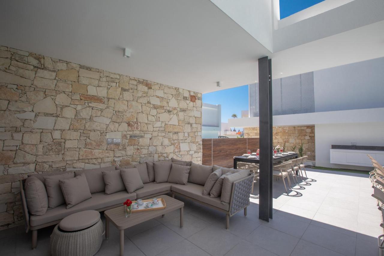 Kube Luxury Pousada Agia Napa
