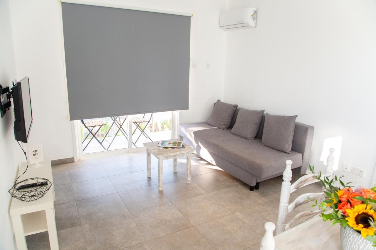Tikay Apts Apartment *