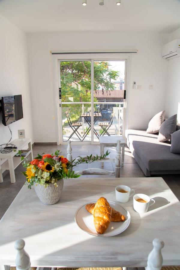 Apartment Tikay Apts *