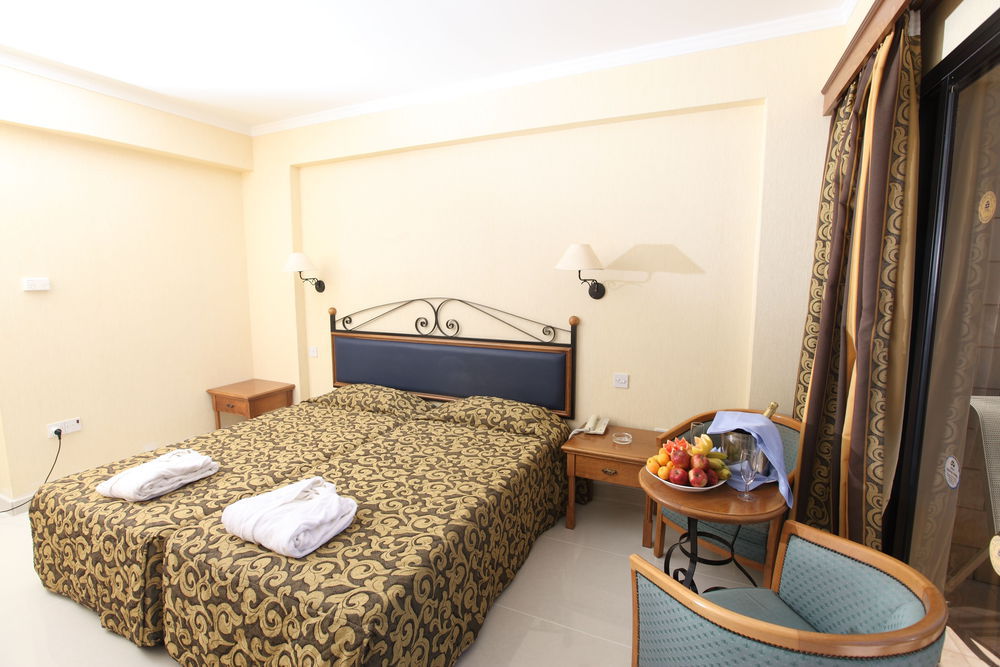 Resort Tsokkos Paradise Village Ayia Napa