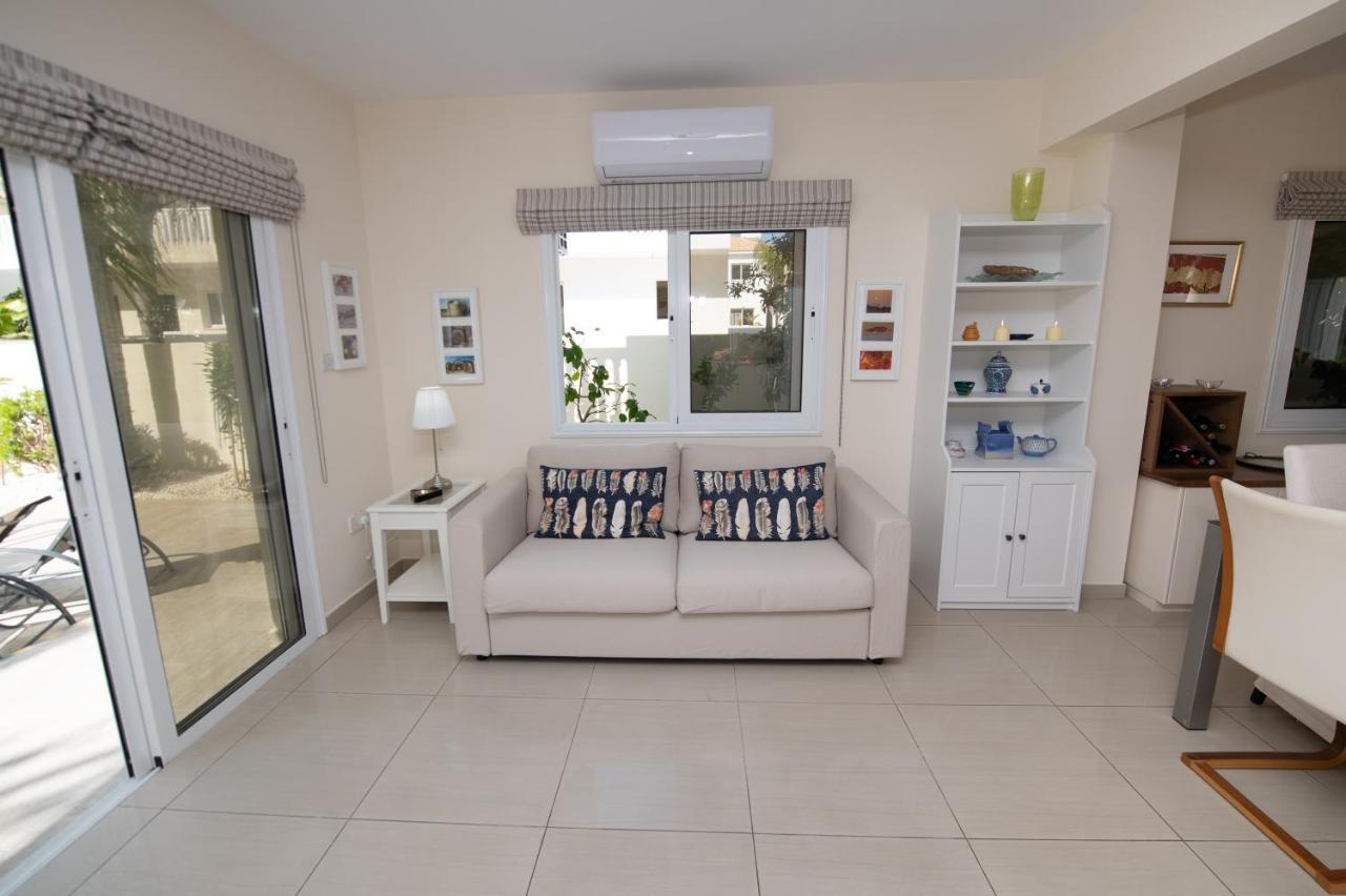 Helena Agia Napa