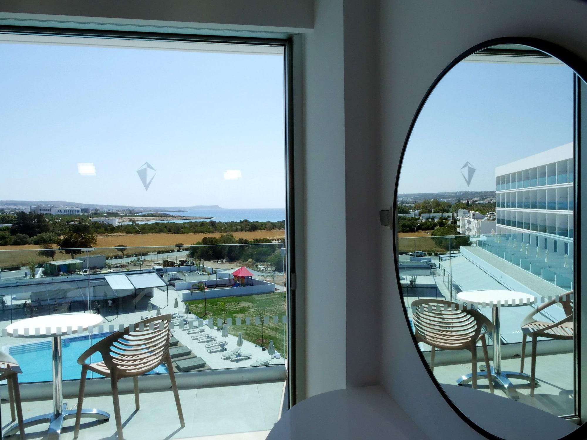 Hotel Amethyst Napa & Agia Napa