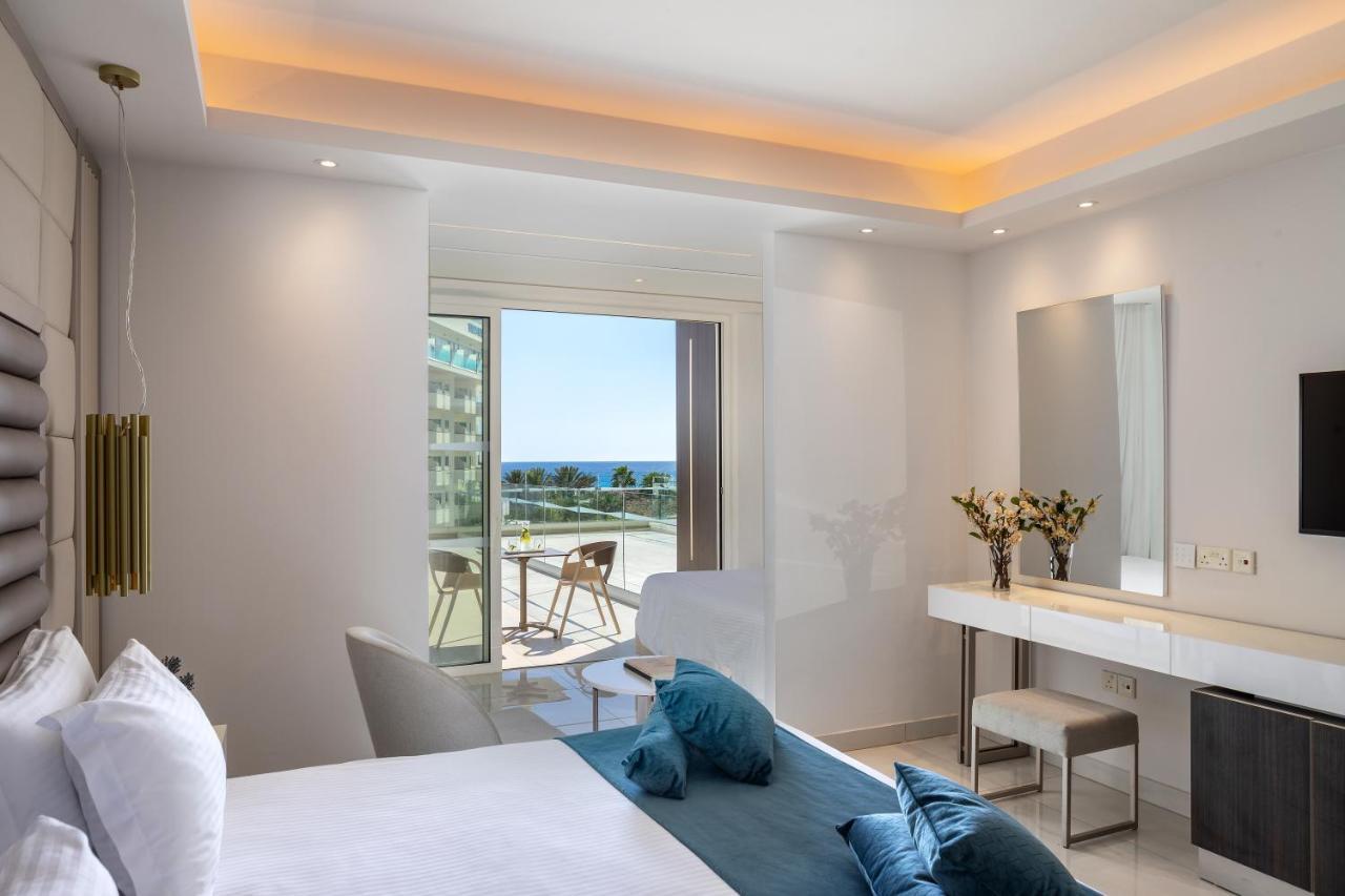 Chrysomare & Hotel 5*