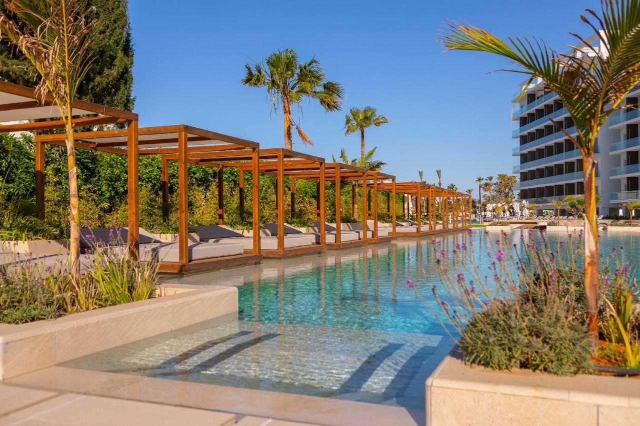 Chrysomare & Hotel 5*