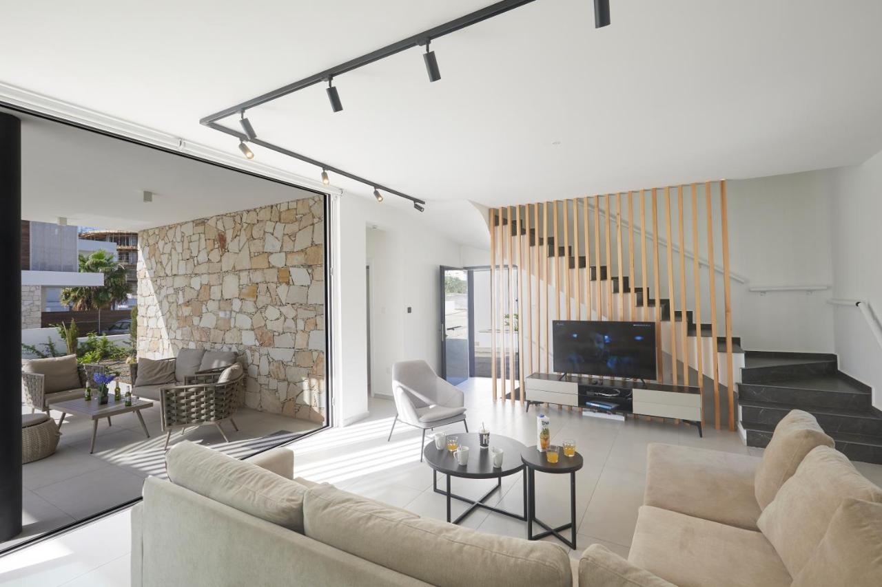 Kube Kb2 * Agia Napa