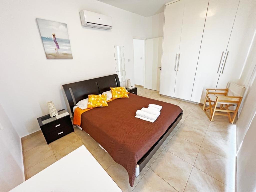 Gorgona Seafront 3 Bedroom With Private Swimming Pool Villa *