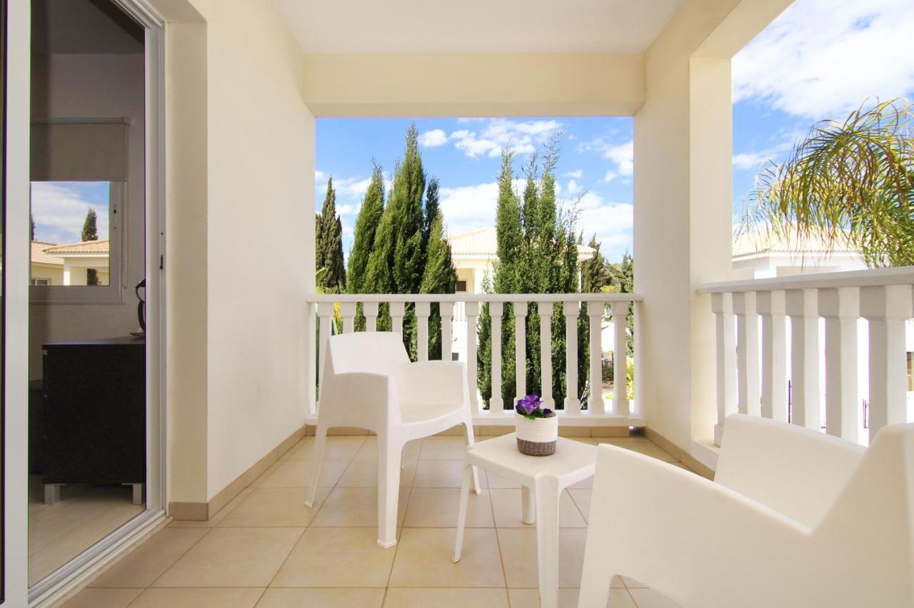 Nissi Sapphire Holiday home *