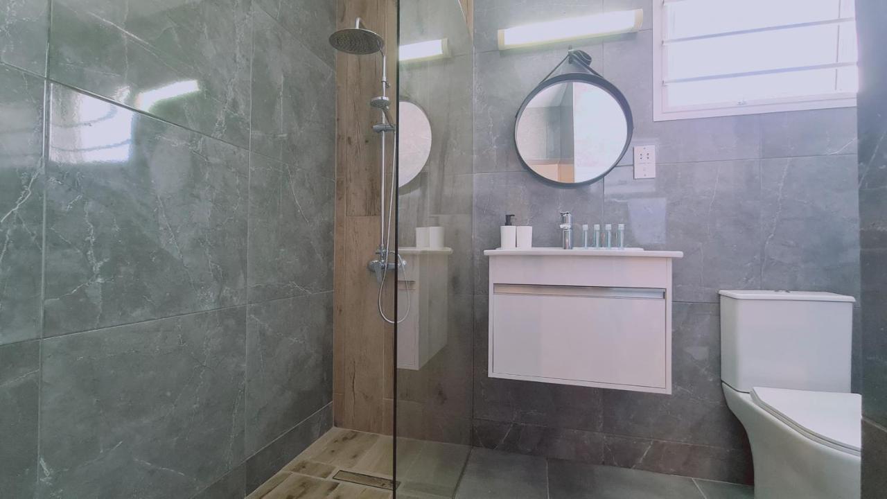 Apartment Nissi Avenue 2