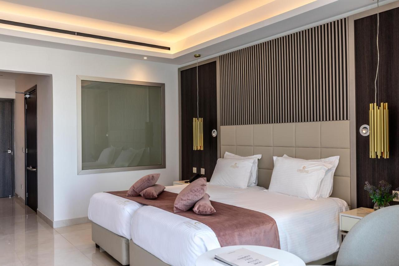 Chrysomare & Hotel