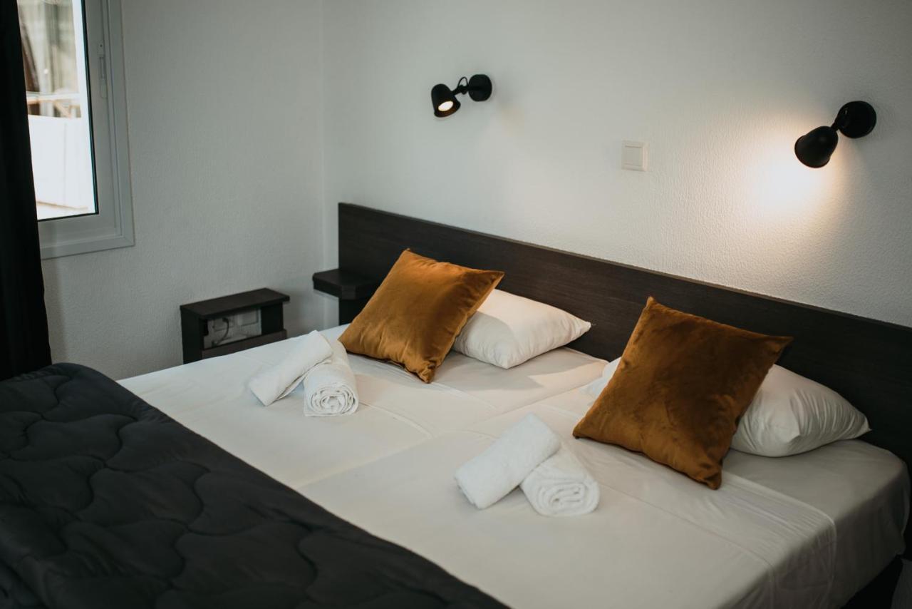Five Keys Apartment *