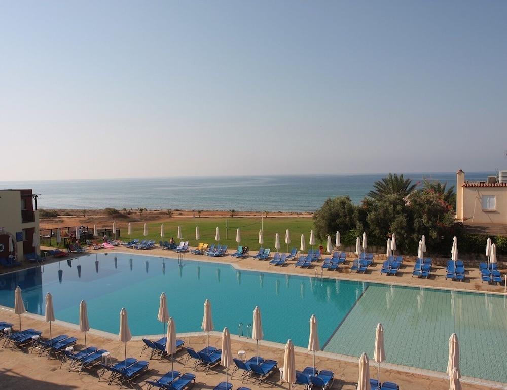 Panas Village Aparthotel Agia Napa