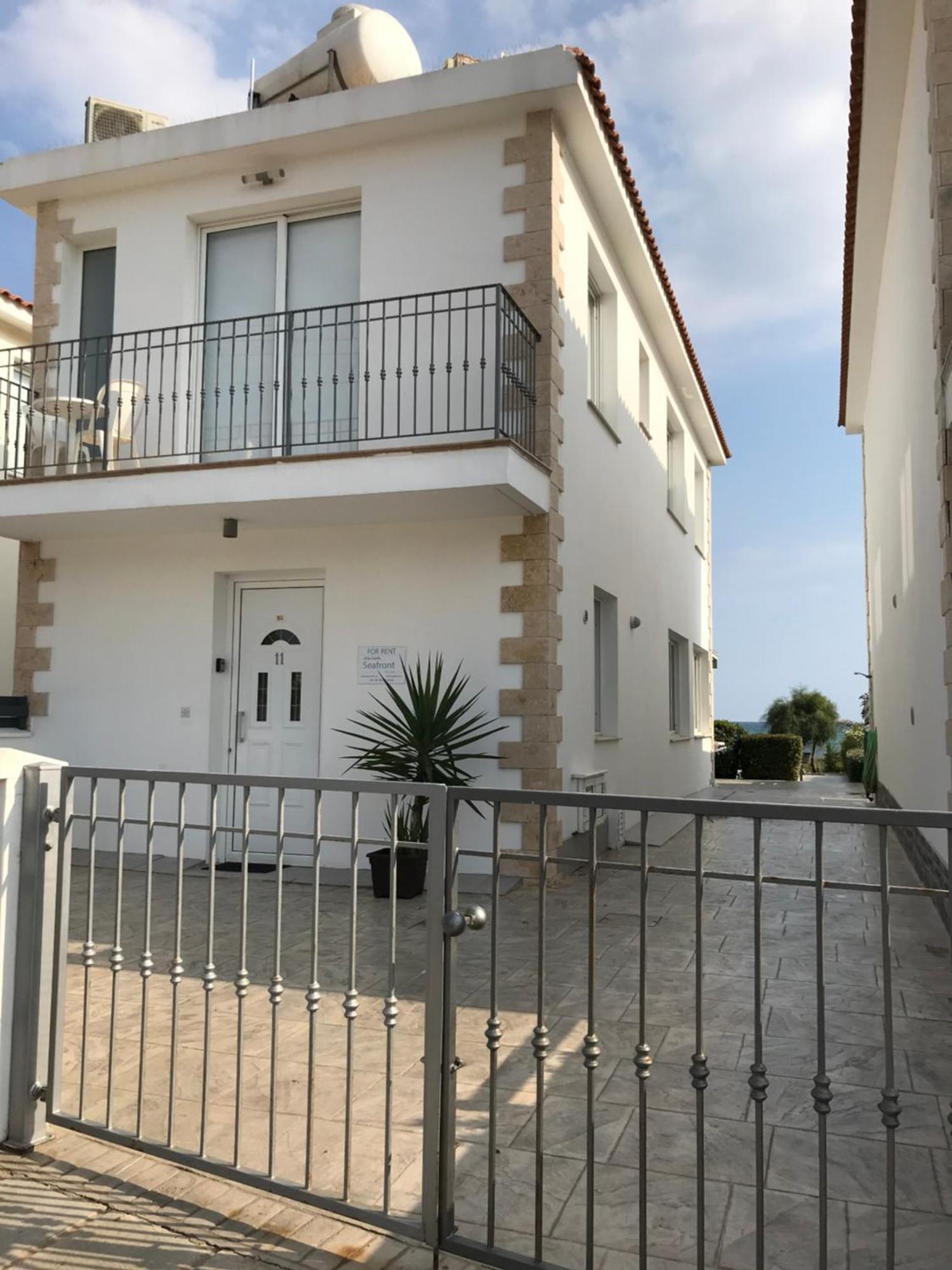 Gorgona Seafront 3 Bedroom With Private Swimming Pool Villa *