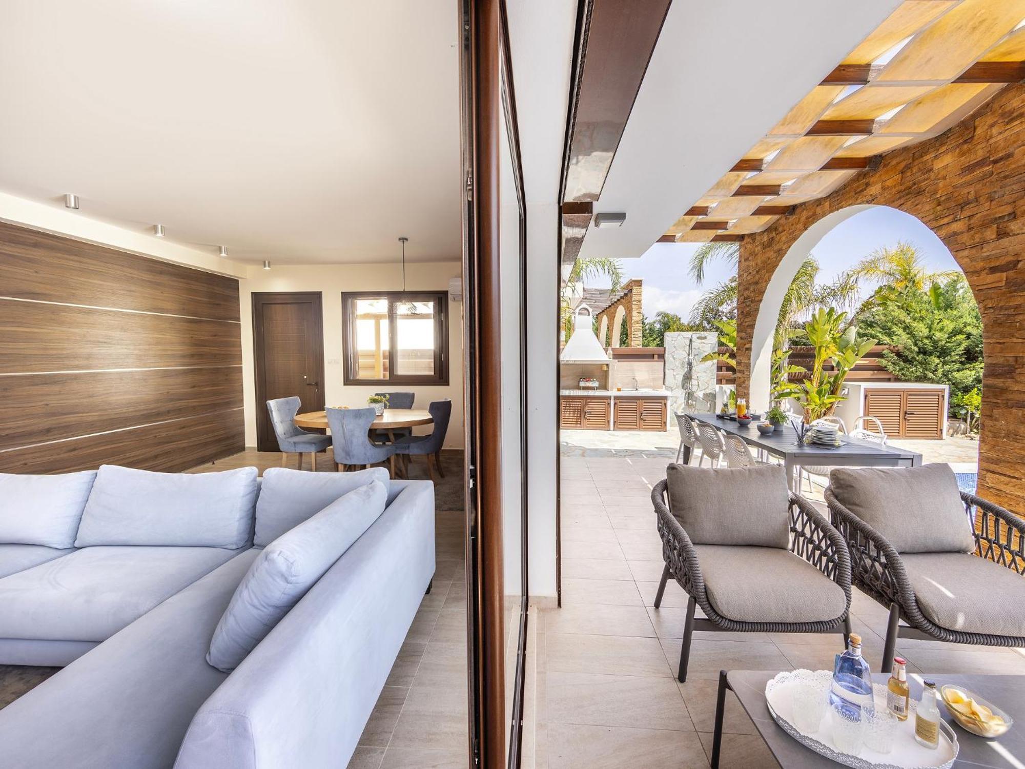 Villa Ionion H5 *