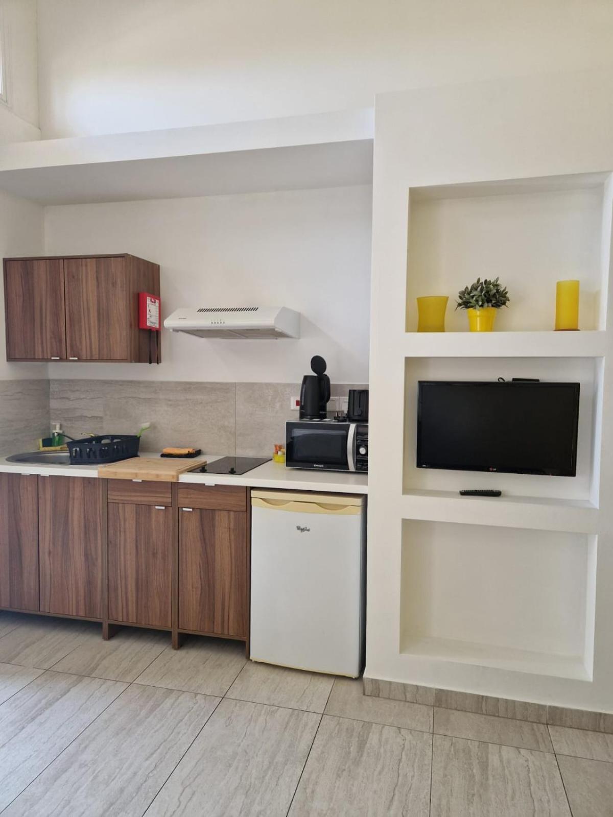 Rainbow Apartment Ayia Napa