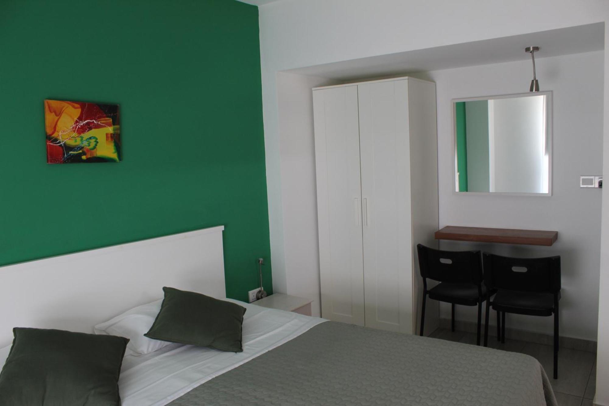 Rainbow Apartment *