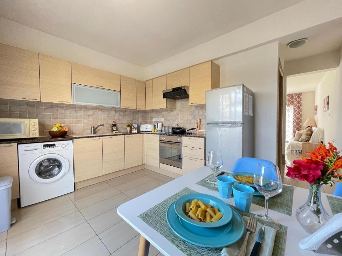 Rugiada With Pool And Sea View Located On The Front Of Nissi Beach *