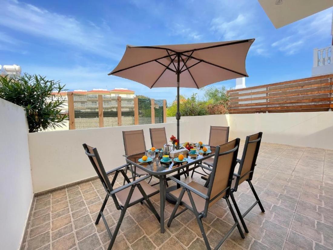 Villa Rugiada With Pool And Sea View Located On The Front Of Nissi Beach
