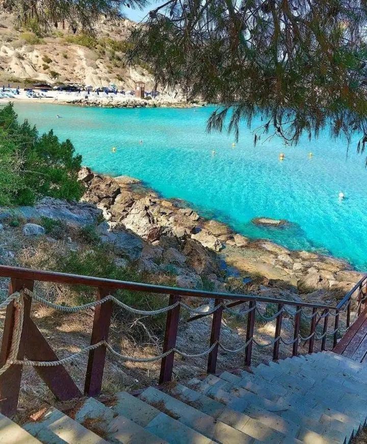 Villa Rugiada With Pool And Sea View Located On The Front Of Nissi Beach *