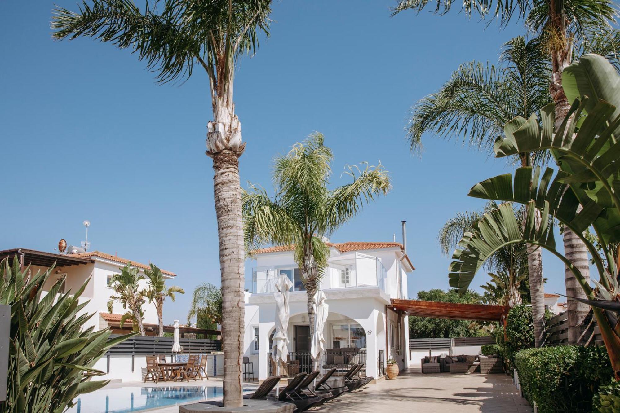 Sunset Private Complex Heated Pool