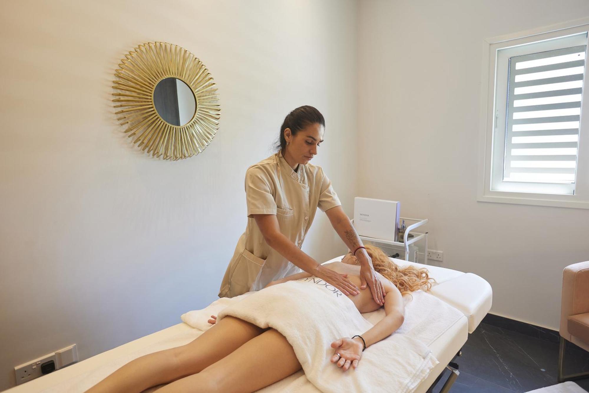 The Healthy Stay-padel, Pool&fitness Hotel 5*