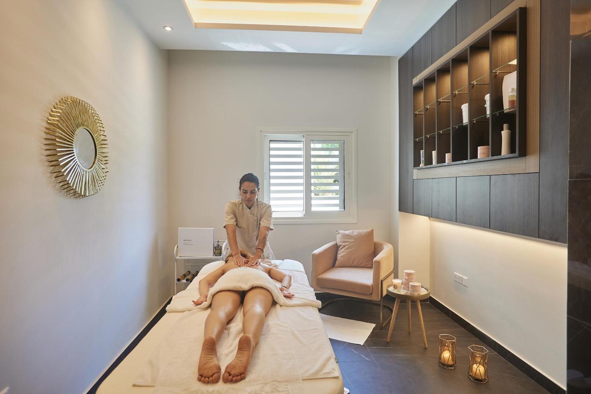Hotel The Healthy Stay-padel, Pool&fitness 5*