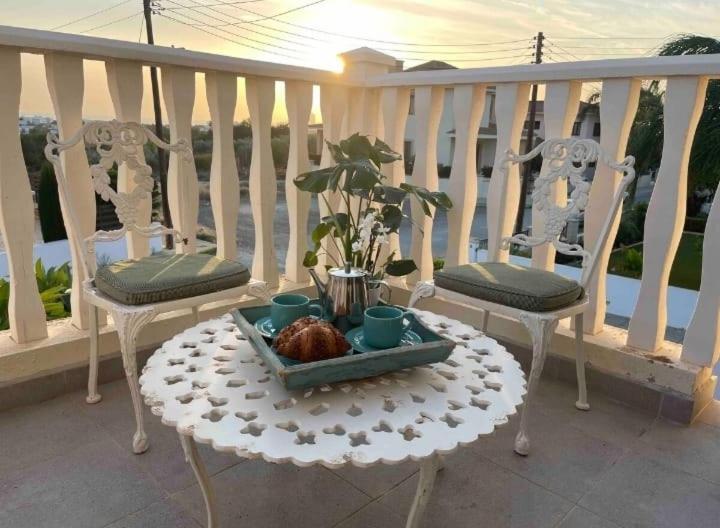 Nissi With Pool And Sea View