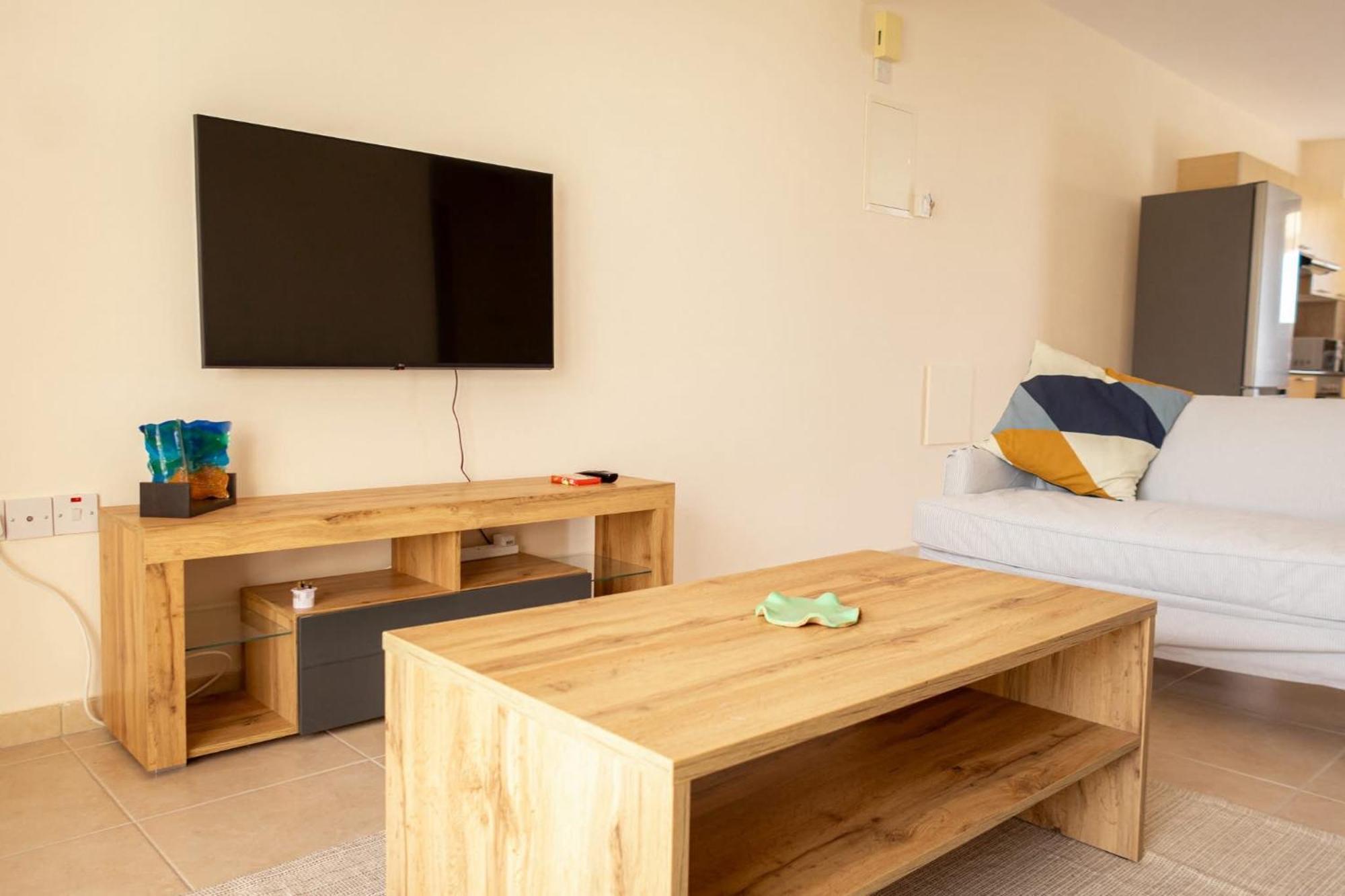 Nissi Elena -sunshine Apartment