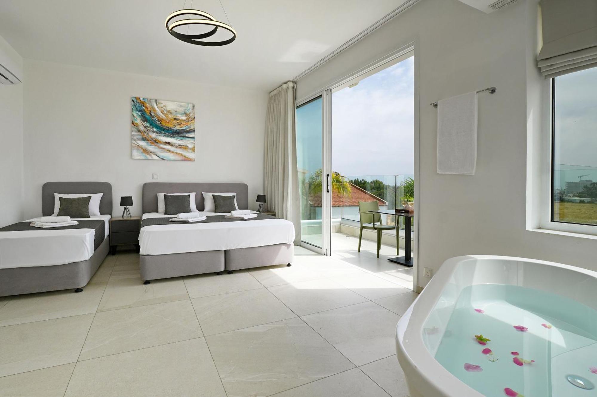 Holiday home Nissi Diamond Mansion Ayia Napa