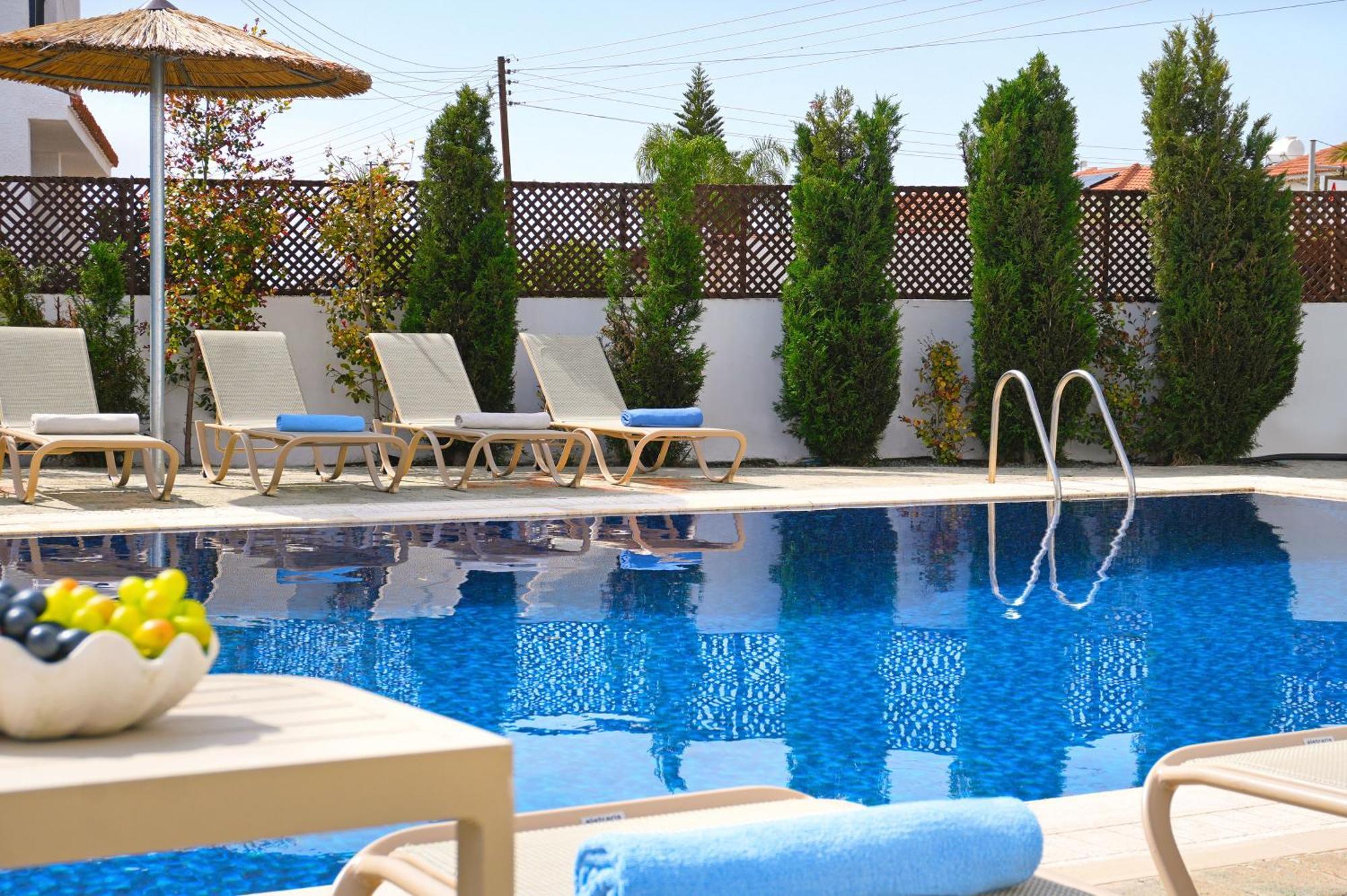 Nissi Diamond Mansion Holiday home *