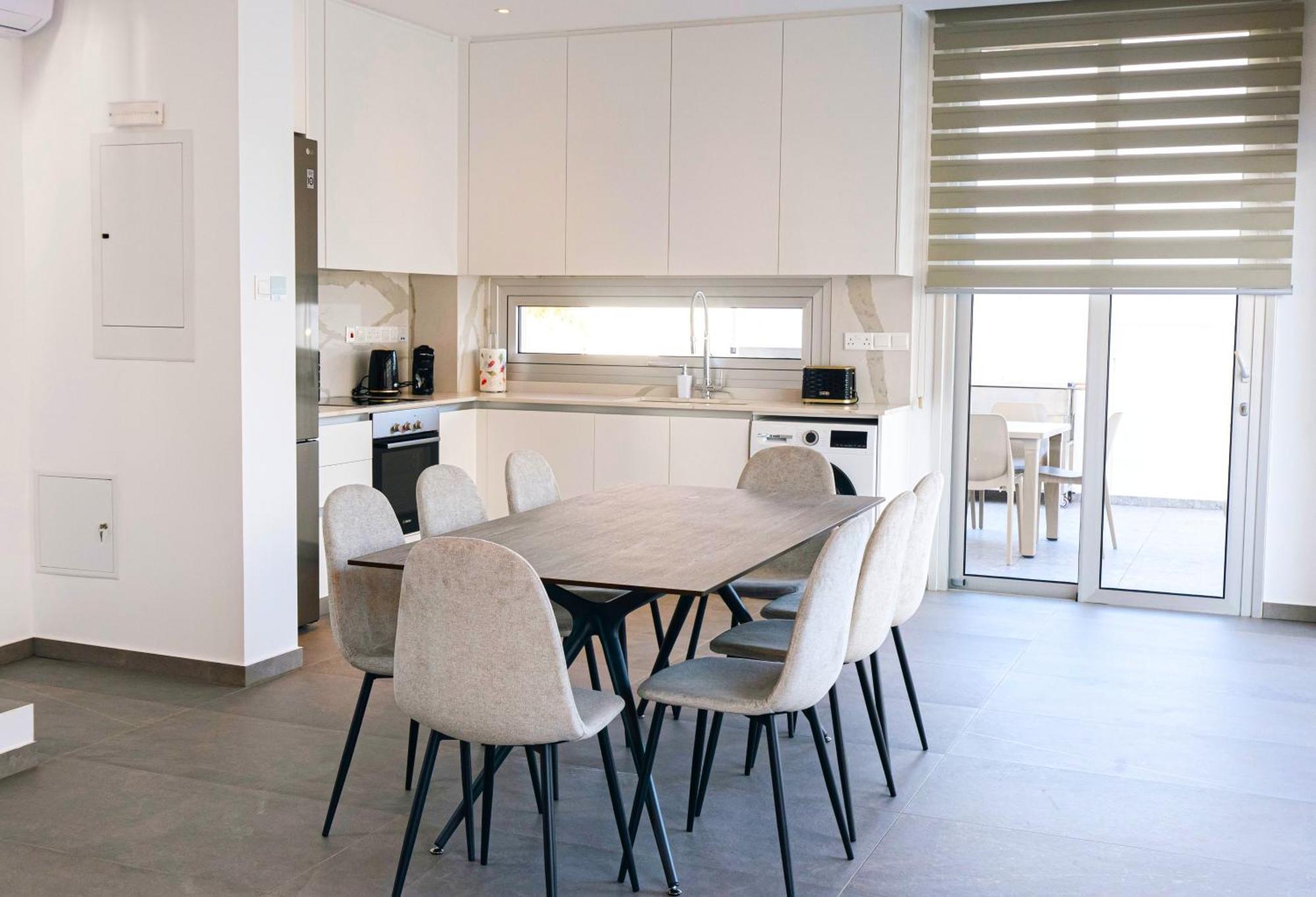 Nissinest Luxury Villa