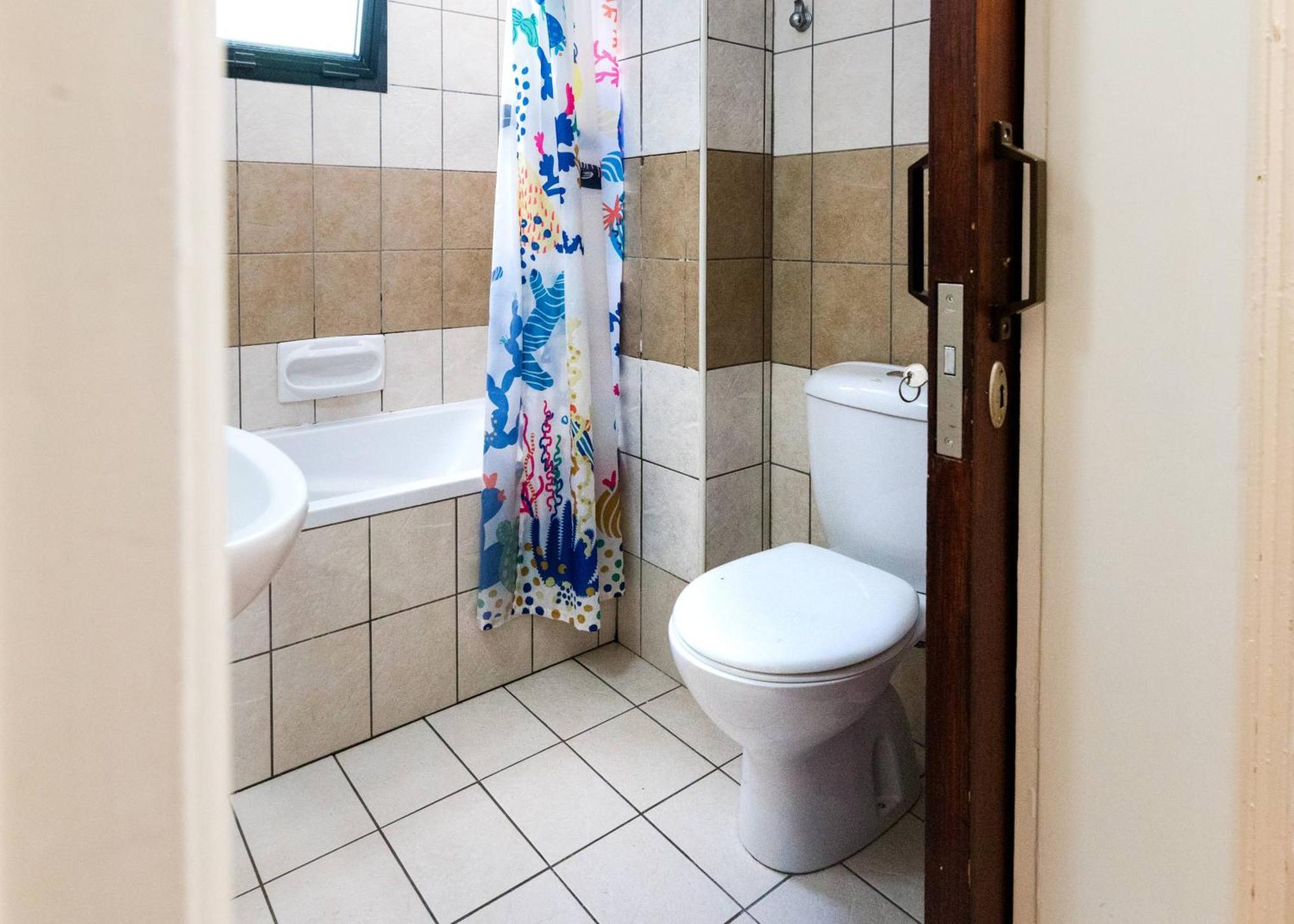 Nissus Urban Hostel *
