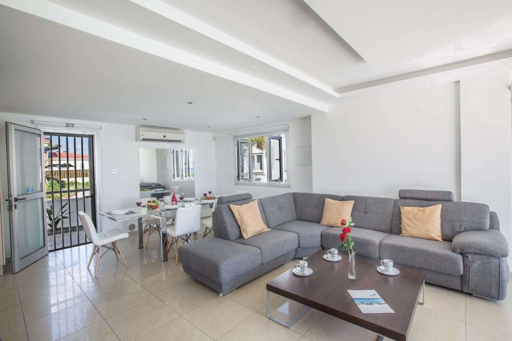 Adaman - Stunning 3 Bedroom Seafront With Pool - Close To The Pousada Agia Napa