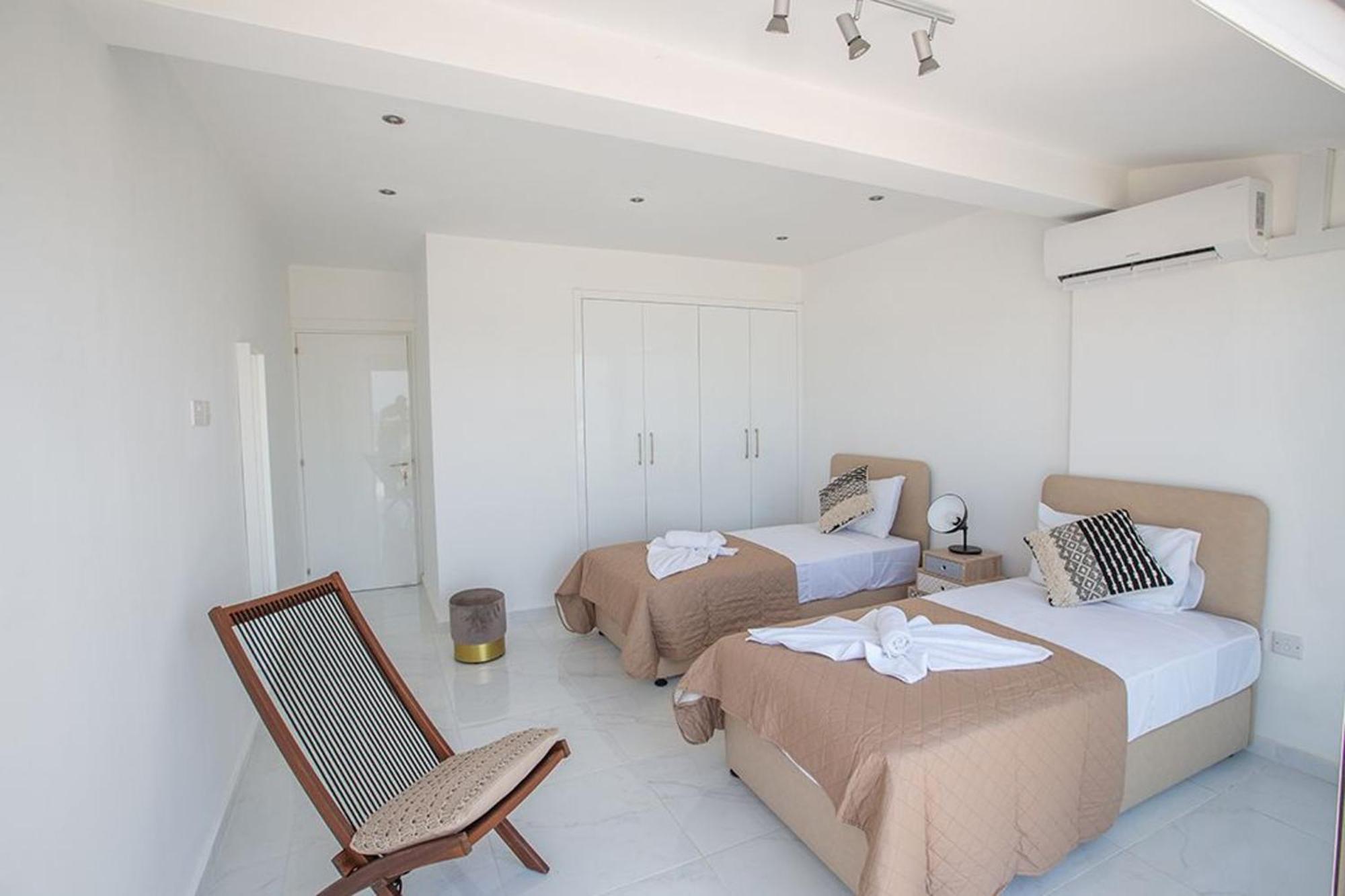 Apartamento Misia Enas - Modern 2 Bedroom With Sea Views - Close To Square *