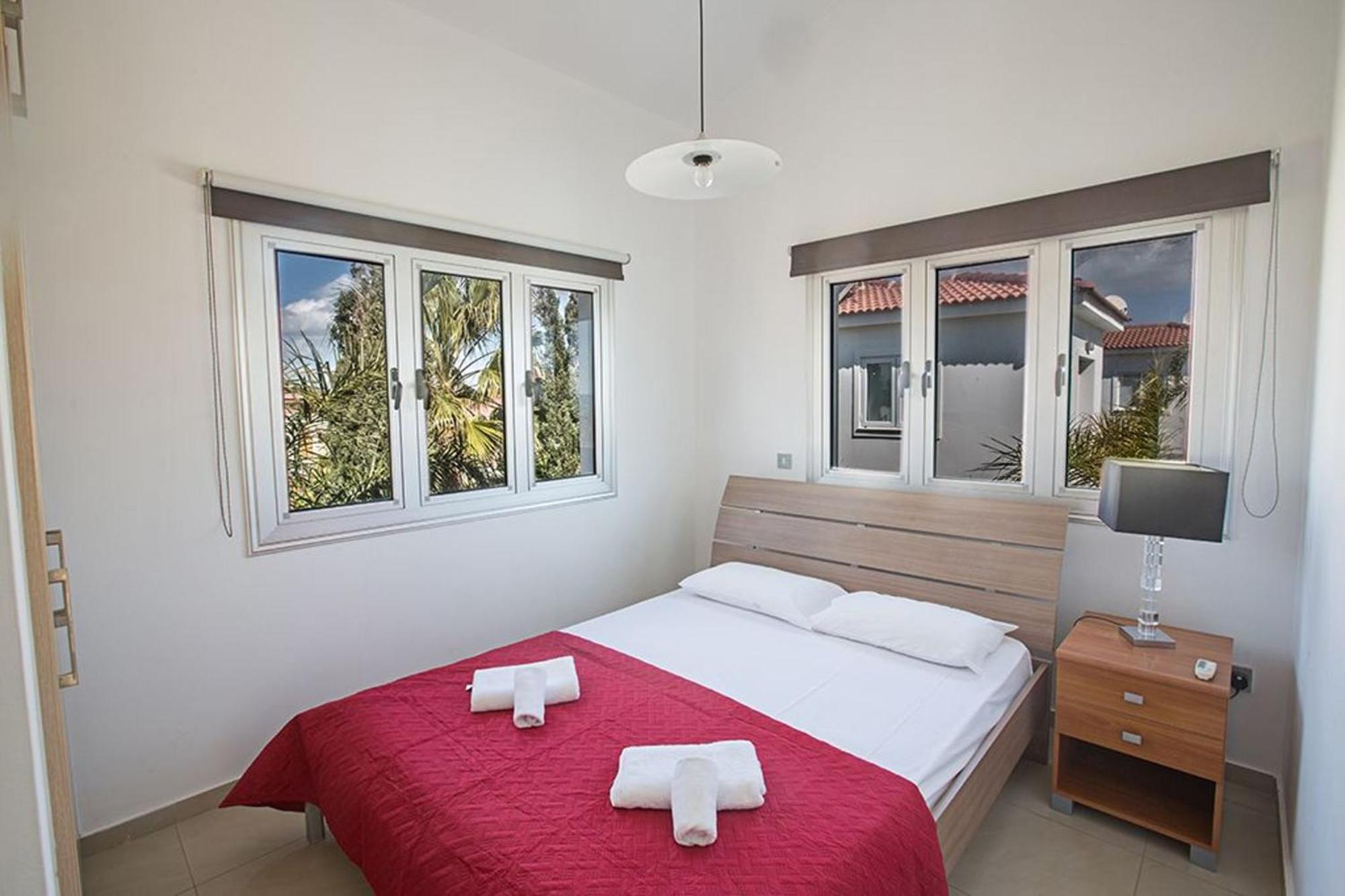 Adaman - Stunning 3 Bedroom Seafront With Pool - Close To The Pousada *